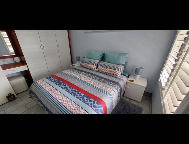 4 BEDROOM APARTMENT FOR SALE IN MARGATE BEACH